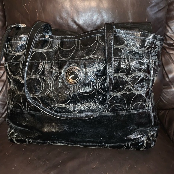 Authentic Coach Patent Leather tote - Picture 2 of 7